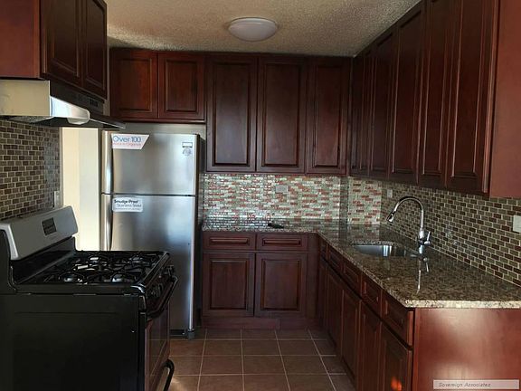 4th image of 150 W 225th St APT 17F