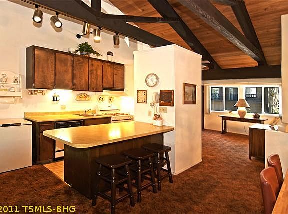 4th image of 3115 N Lake Blvd #35