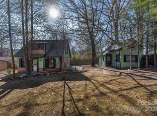 103 & 105 Pine St, Black Mountain, NC 28711