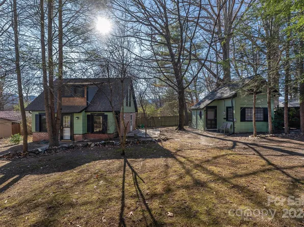 103 & 105 Pine St, Black Mountain, NC 28711