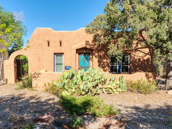 407 Girard Blvd SE, Albuquerque, NM 87106