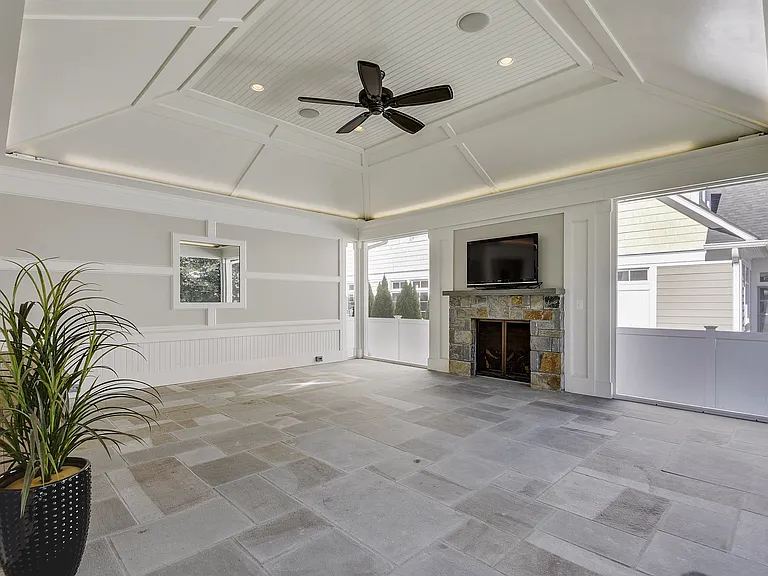 8703 Bradmoor Dr — Photo 10