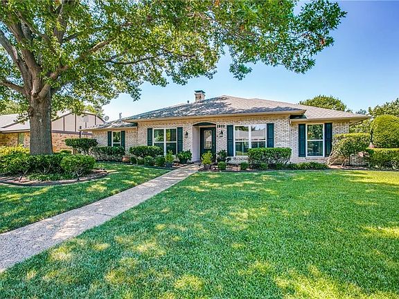 2nd image of 2809 Las Palmas Ln