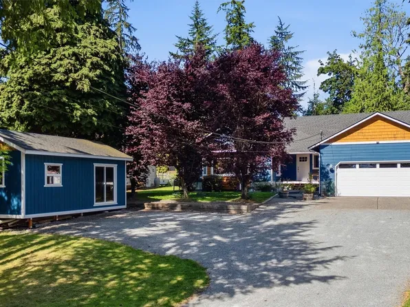 1586 Poplar Lane, Camano Island, WA 98282
