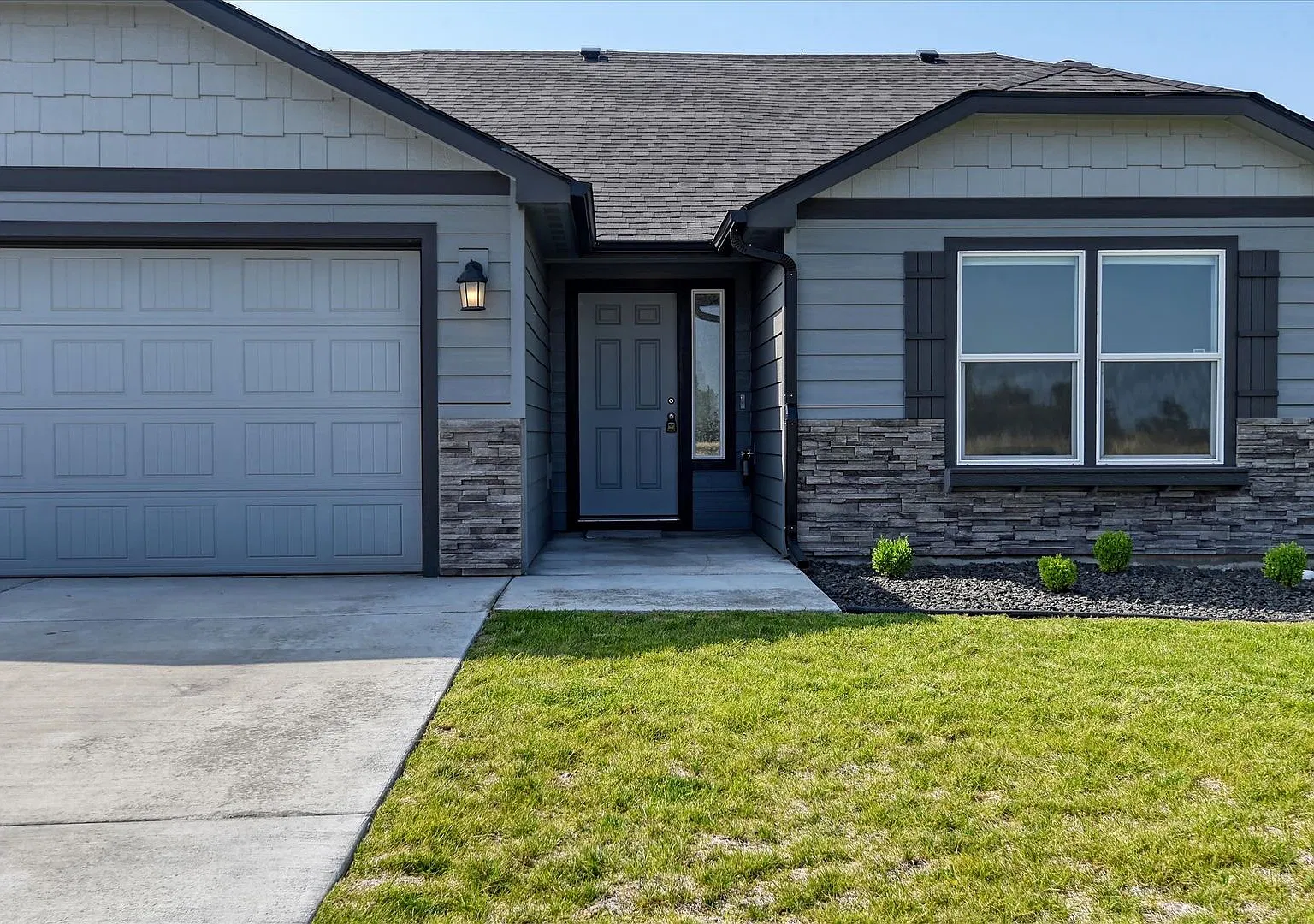 3- Bedroom Home for Rent — Photo 2