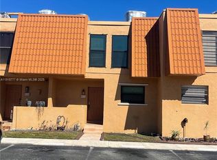 9113 Limetree Ln #170, Hollywood, FL 33024