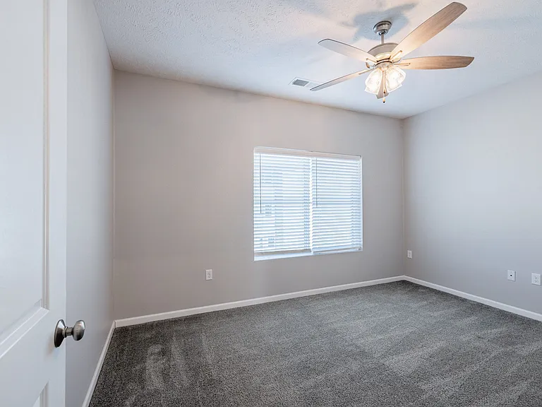 Trailview Apartments at Pioneers Park — Photo 83