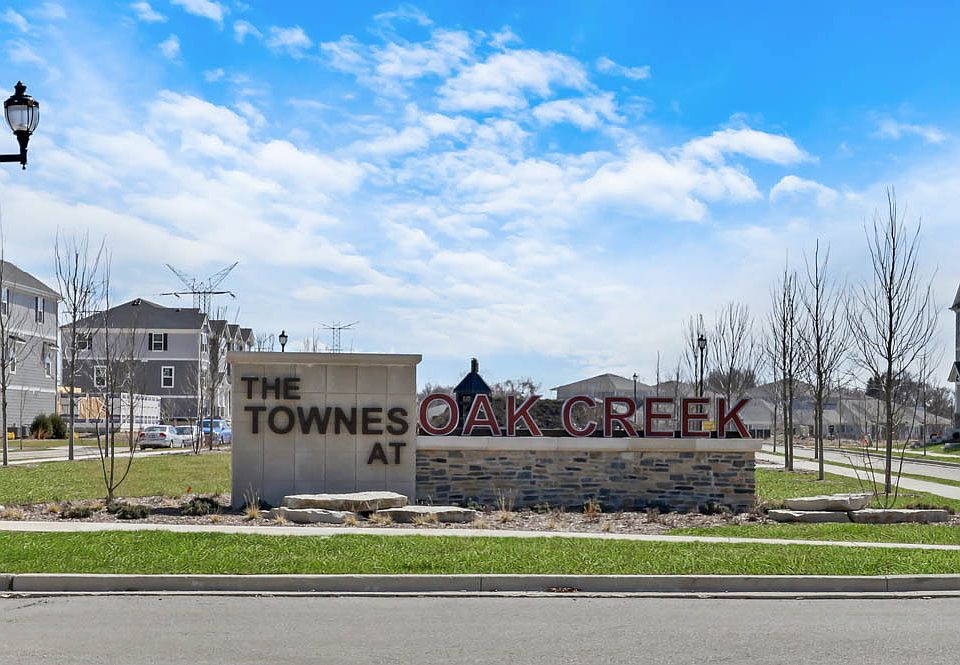 The Townes at Oak Creek by D.R. Horton in Mundelein IL | Zillow