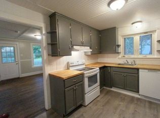 209 3rd St, Liverpool, NY 13088