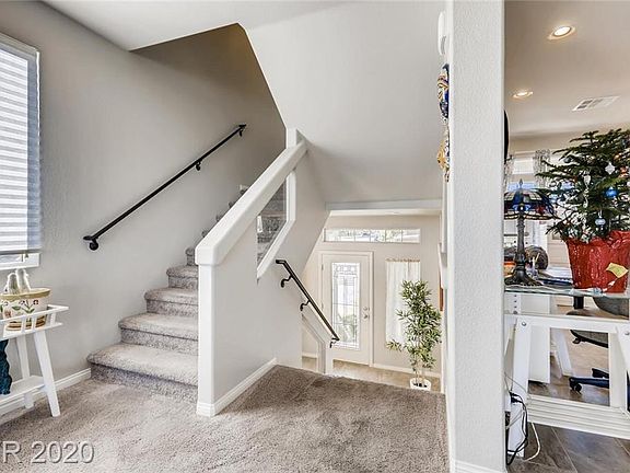 4th image of 8296 Hamilton Oaks St