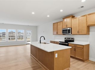 4301 Abercorn Dr #101, Suffolk, VA 23435
