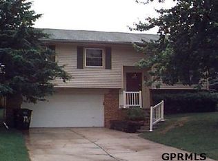 2909 S Ponderosa Cir, Bellevue, NE 68123