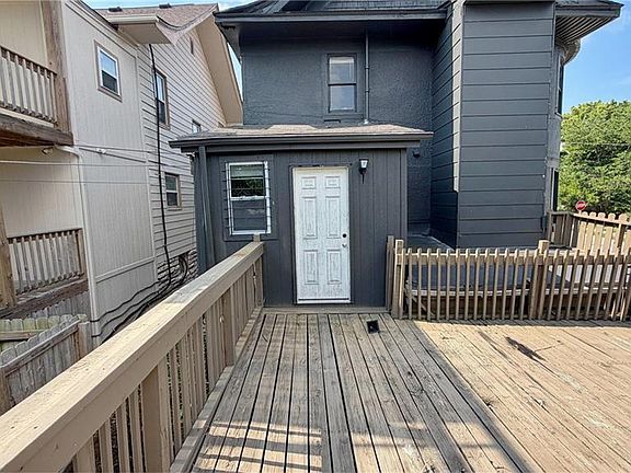 3rd image of 2500 E 42nd St
