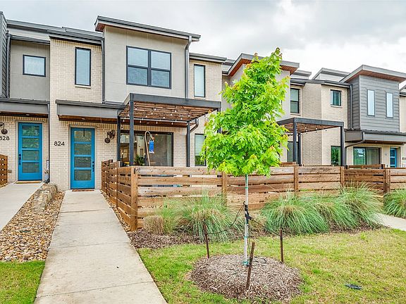 2nd image of 824 Emerling Dr #1