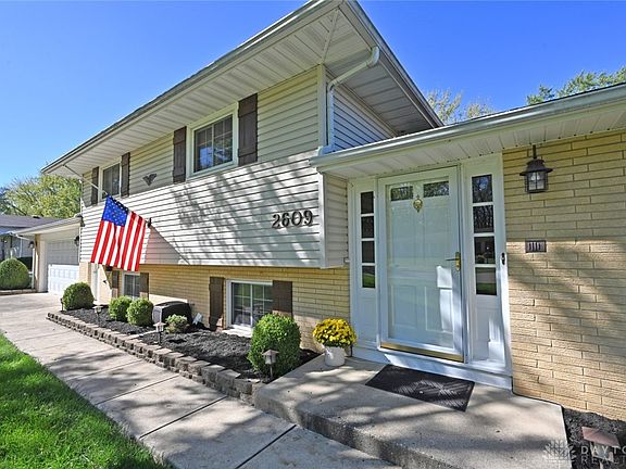 4th image of 2609 Brown Bark Dr