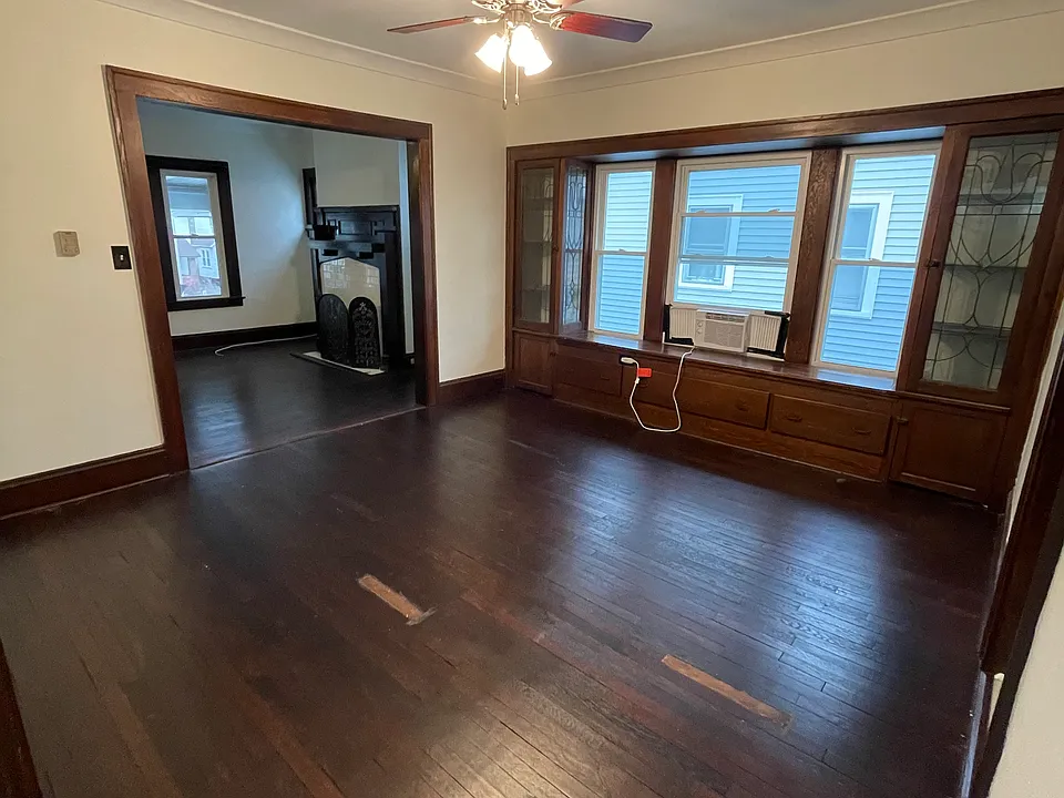 Dining Room (1)