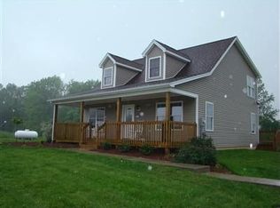 7165 E Hiawatha Hts, Leavenworth, IN 47137