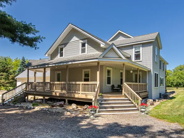 1621 Ray Rd, Oxford, MI 48371