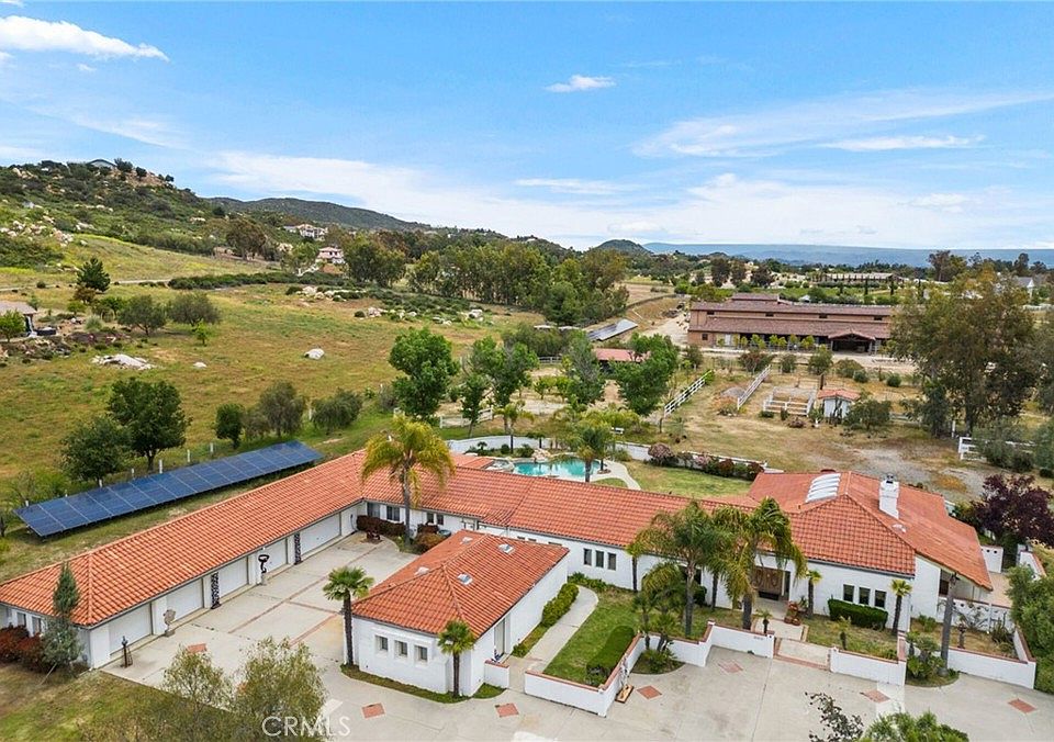 1st image of 38970 Avenida Bonita