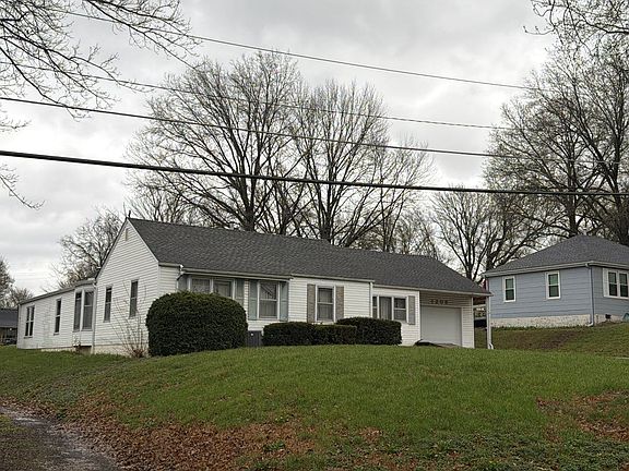 3rd image of 1208 W 33rd St