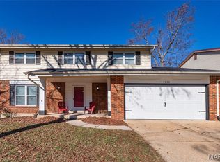 1230 Summit Meadows Dr, Fenton, MO 63026