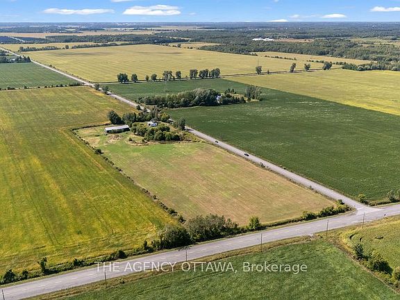 4th image of 9420 Parkway Rd
