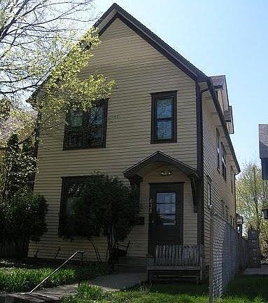 2nd image of 639 Ontario St SE