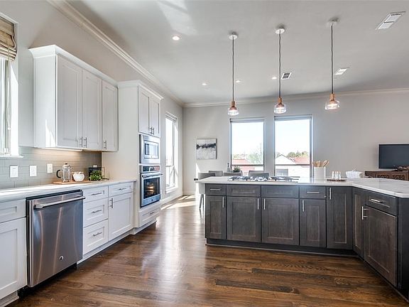 2nd image of 101 Decker Dr Unit 405