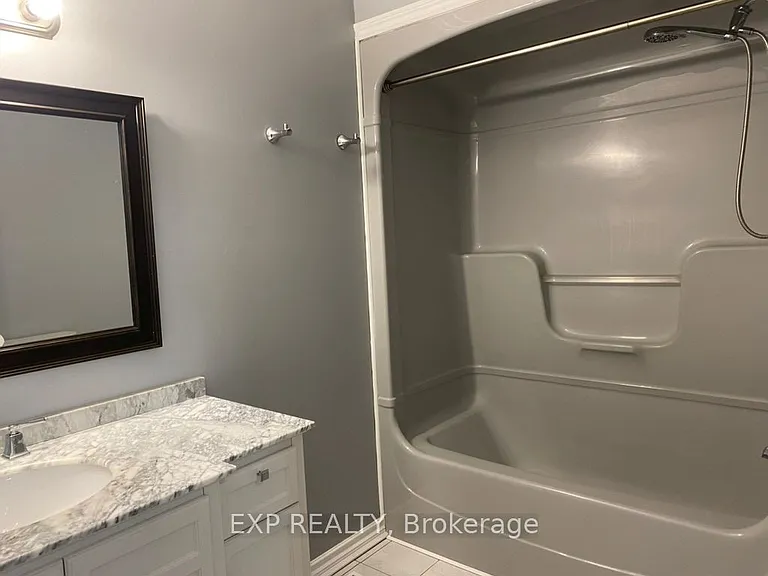 7B Clarendon Ave — Photo 19