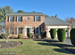 4401 Fallen Oak Dr, Chantilly, VA 20151