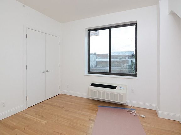 4th image of 1127 Flatbush Ave #5D