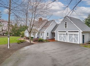 110 Kettle Hole Rd, Bolton, MA 01740