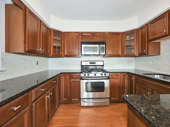 4th image of 47 Humbert St Floor 2