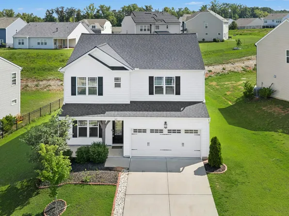 185 Stornoway Ln, Clayton, NC 27527
