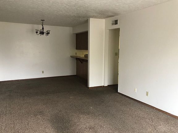 2nd image of 320-320 Brown St #506