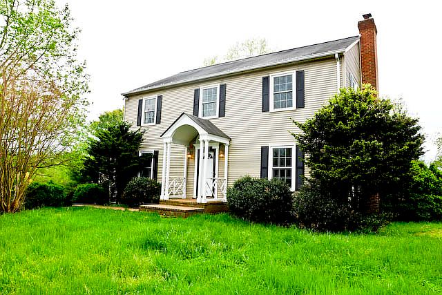 1st image of 7075 Honeysuckle Ct