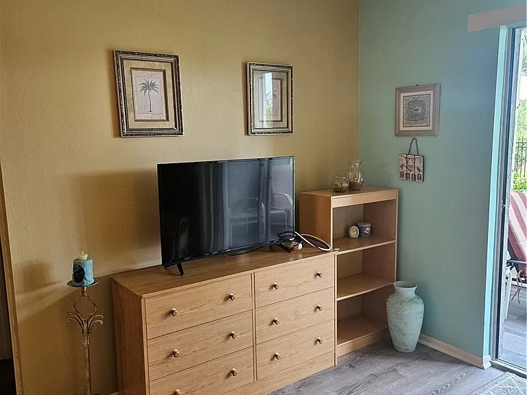 6777 Winkler Rd #168 — Photo 9
