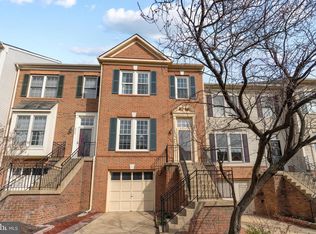 5576 Jowett Ct, Alexandria, VA 22315