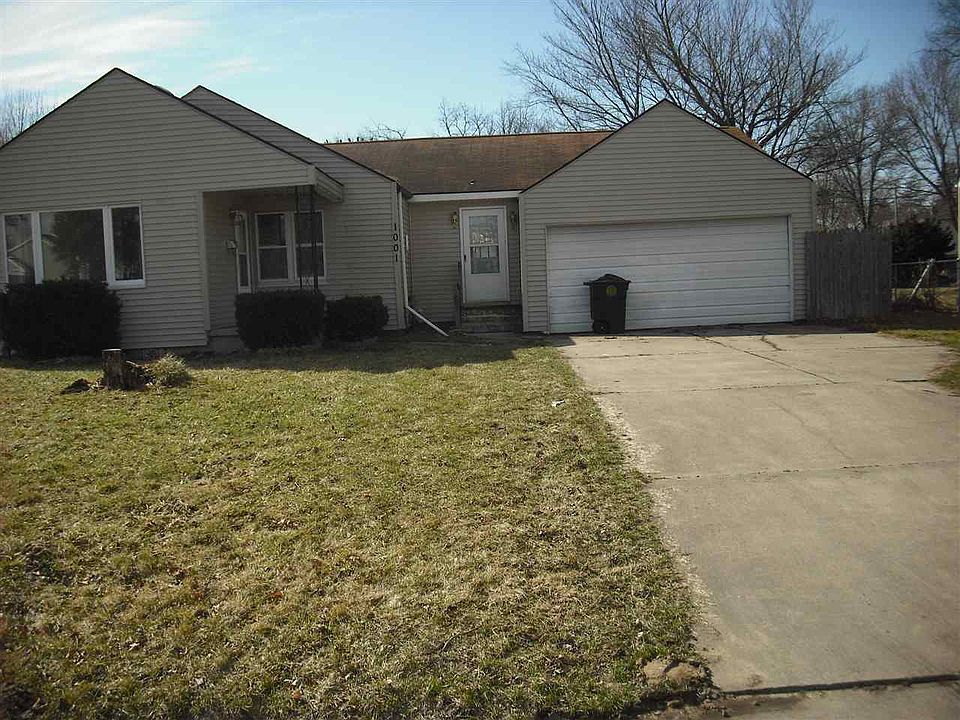 1st image of 1001 Evergreen Ln