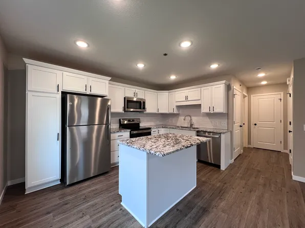 5546 Timber Trl Unit 5, Eau Claire, WI 54701