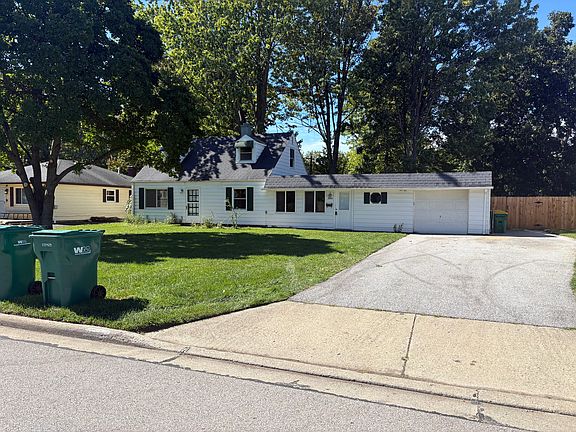 2nd image of 5044 Forest Rd