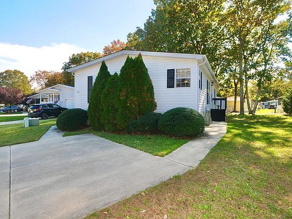 2nd image of 31 Swift Run Dr