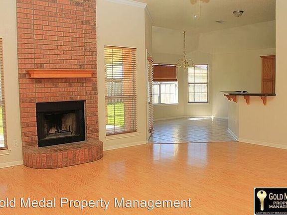 3rd image of 4407 Adolph Ave