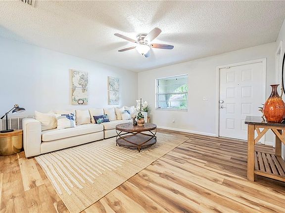 5th image of 5119 Ellendale Ave