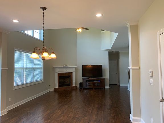 4th image of 3140 Grundy Ives Dr