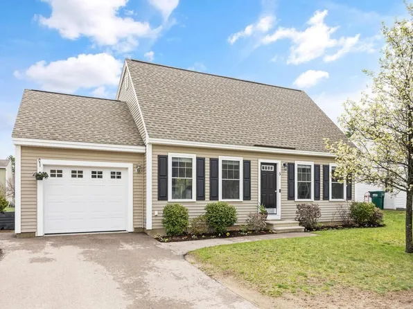 5 Fairchild Ct, Pepperell, MA 01463