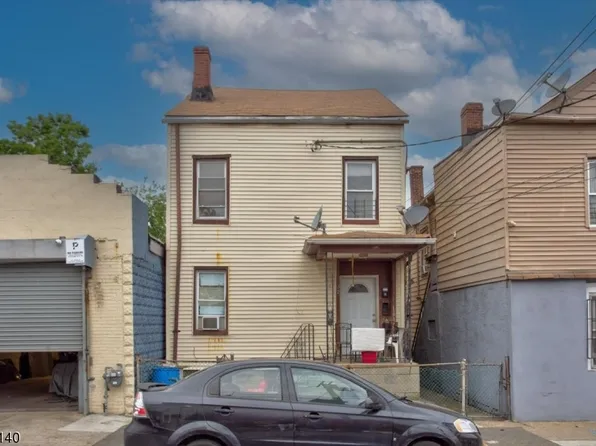 32 Butler St, Paterson City, NJ 07524