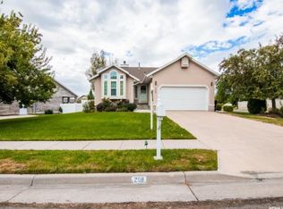 206 W 1350 N, Centerville, UT 84014
