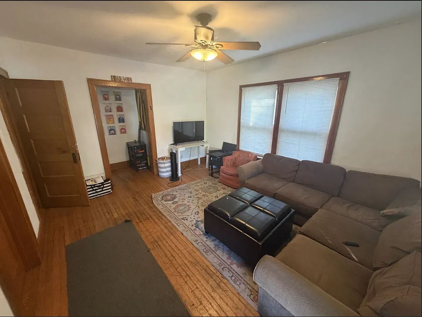Available August 1st, 7 bedroom, 2 bathroom, Off Street Parking Included! — Photo 3