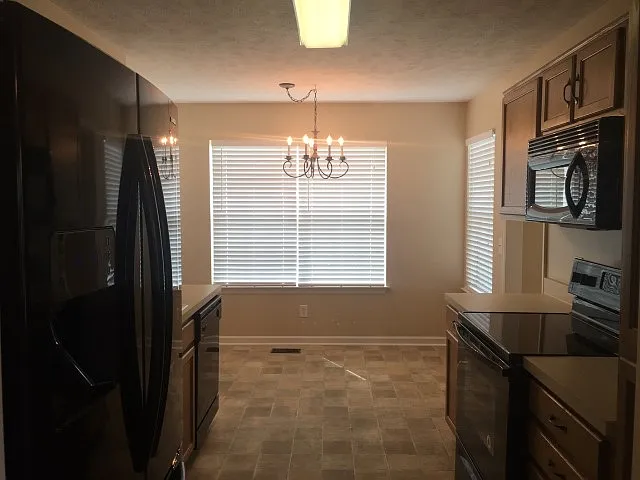 2600 Polo Ct — Photo 3